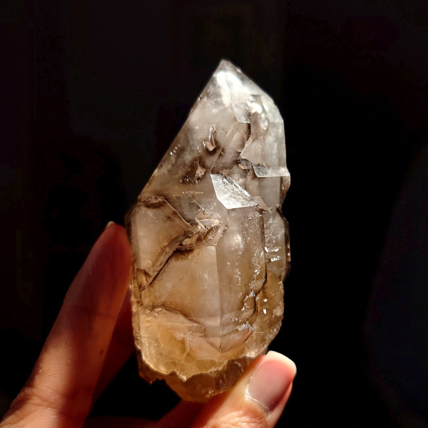 大師水晶 - 煙晶骨幹水晶 (eles-2432-1) | 175g - Image 3