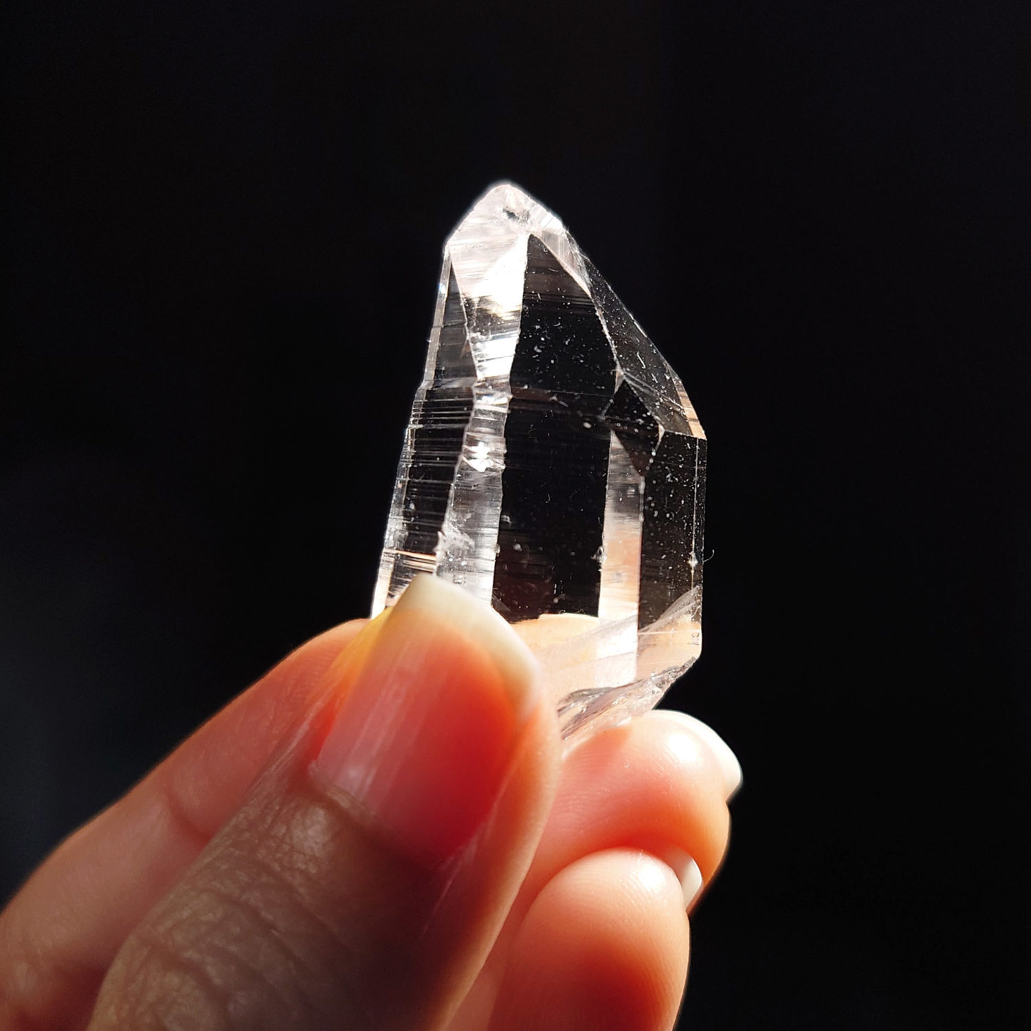 列木里亞水晶 | 艾希斯女神 | 窗水晶 18g (2442-10) - Image 2