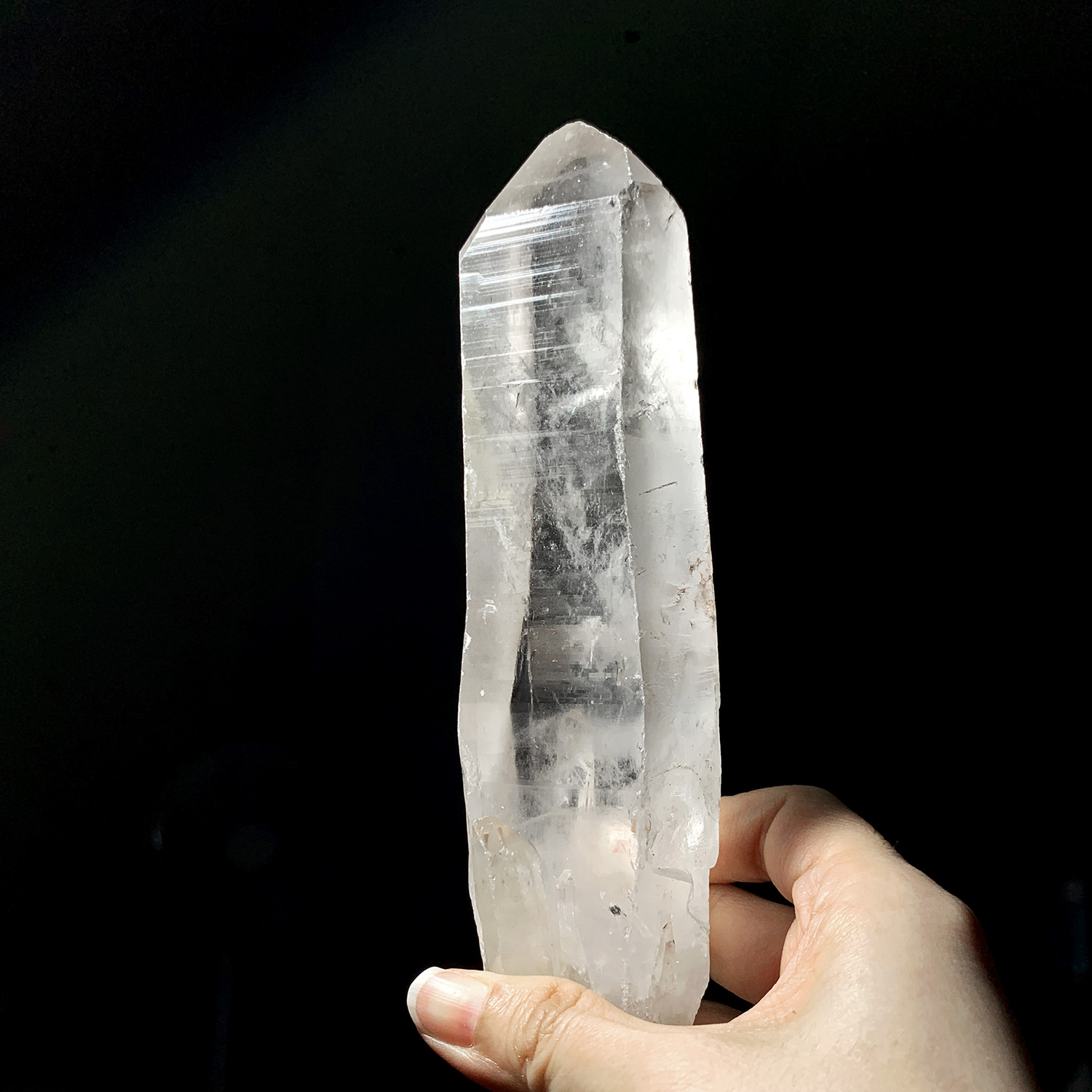 大師水晶–艾希斯女神 / 傳訊水晶 / 小型時光隧道 / 資料庫記號 | 542g (245-1)