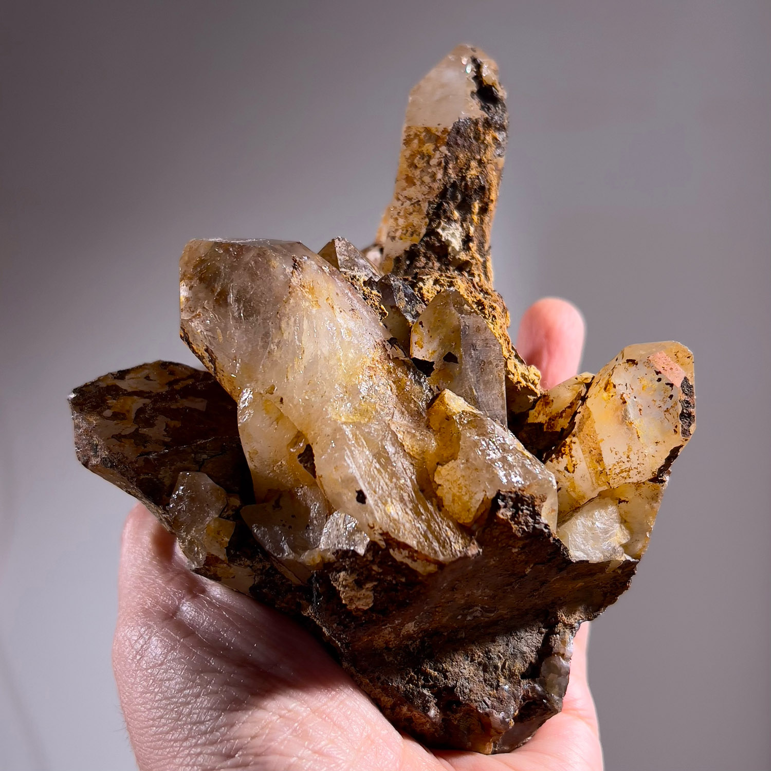 西藏黃金療癒者喜馬拉雅水晶簇 #風水型 #壇城水晶 512g (258-3)