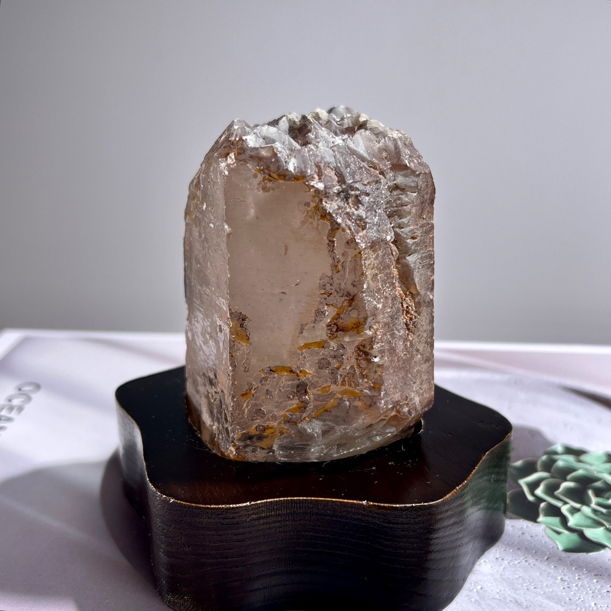 西藏老礦．喜馬拉雅水晶擺件 | 附底座 #資料庫水晶 #溶蝕 473g (265-2)